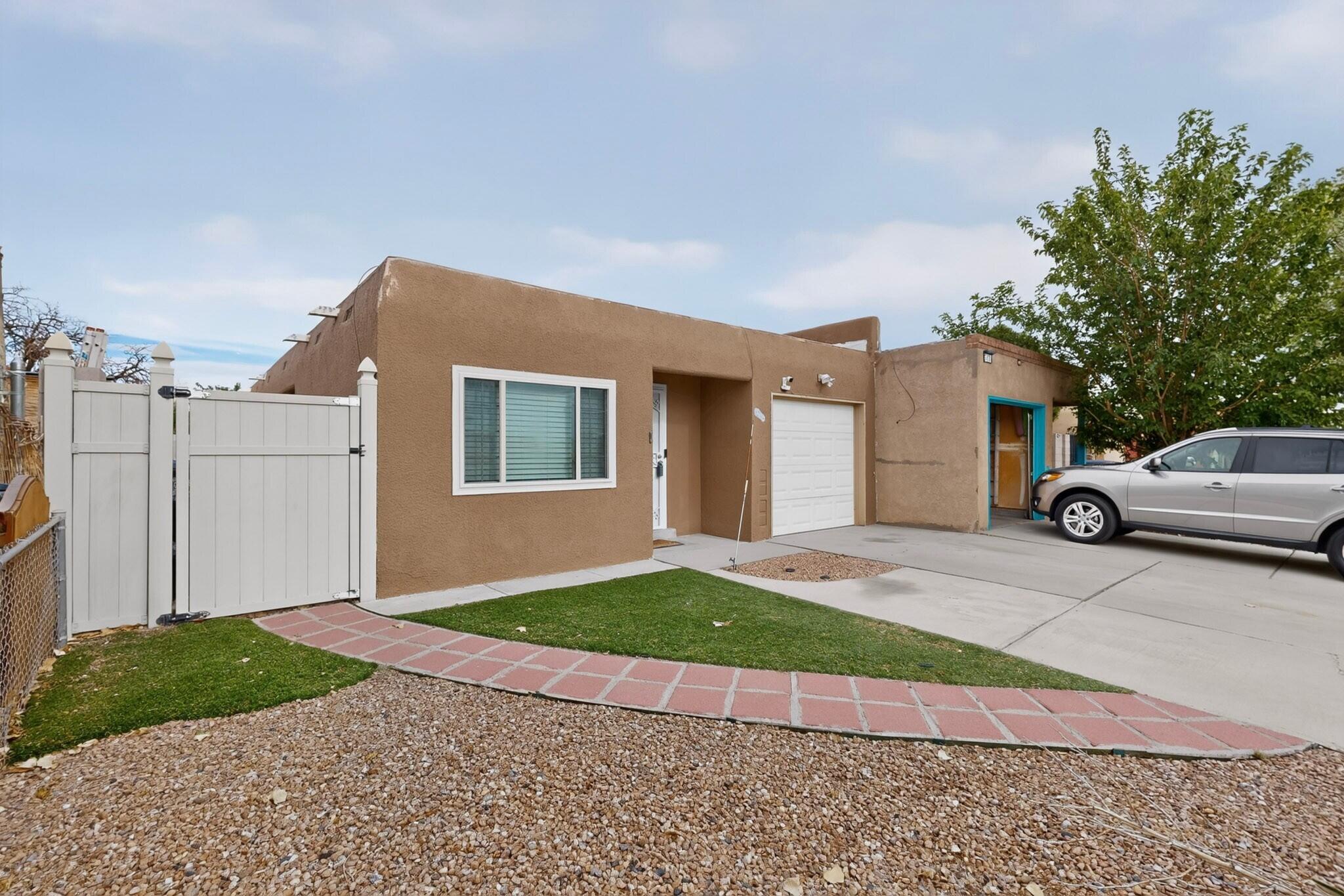 3412 Abbey Court NW