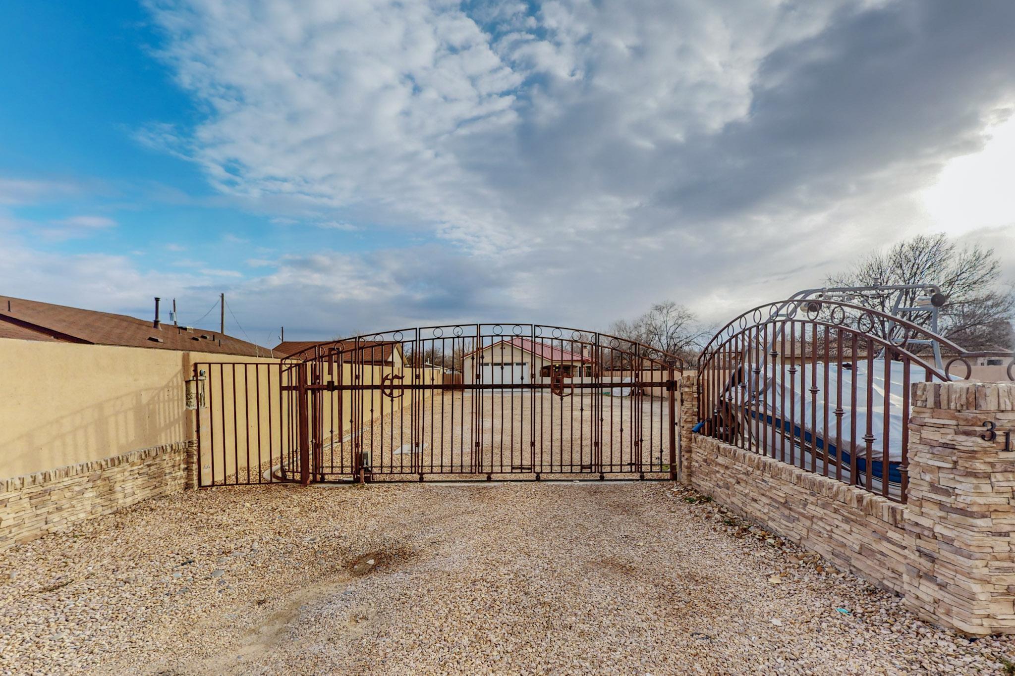 3181 Arenal Road, Albuquerque, New Mexico image 4