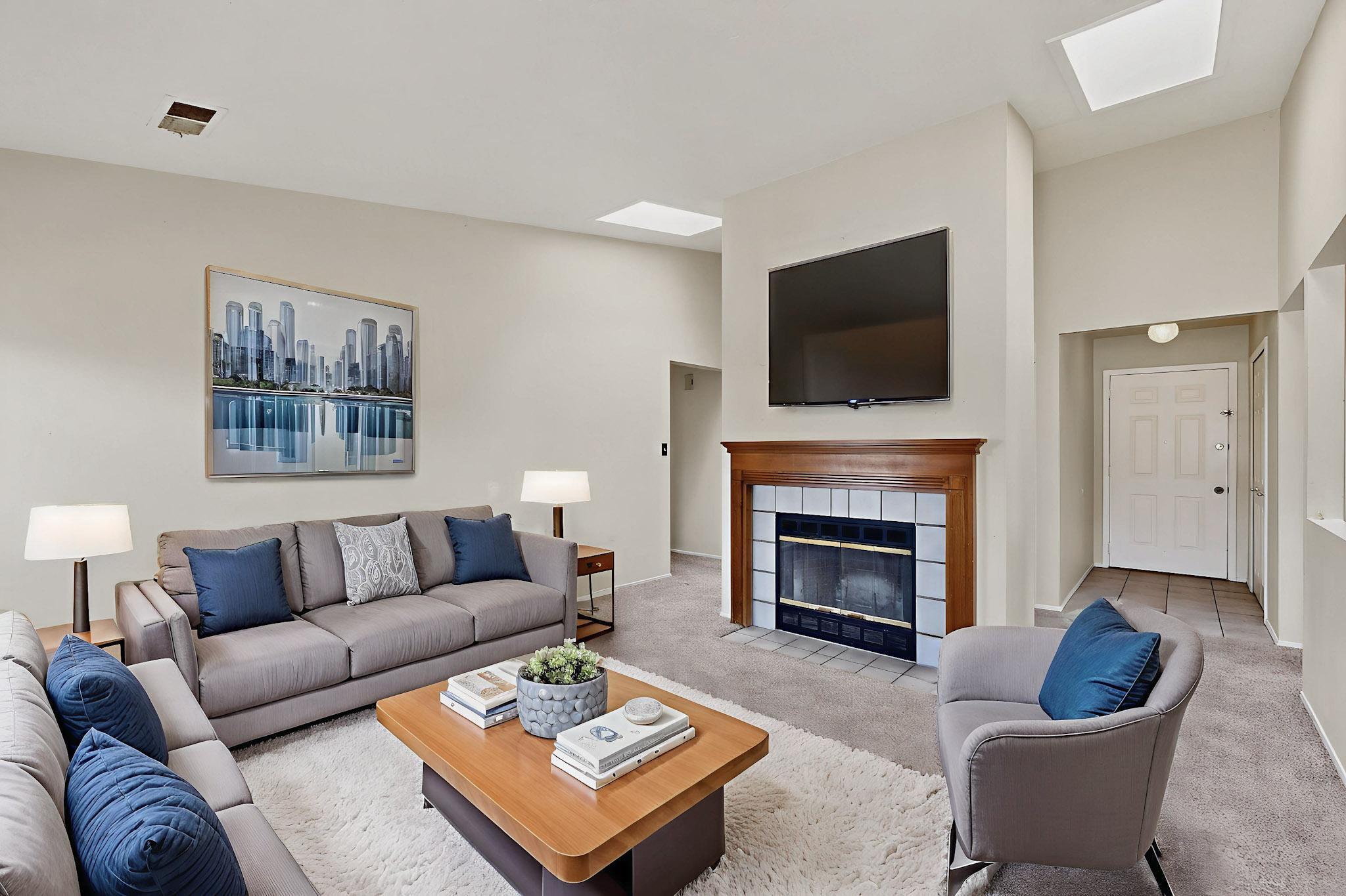 6269 APACHE PLUME Road NE