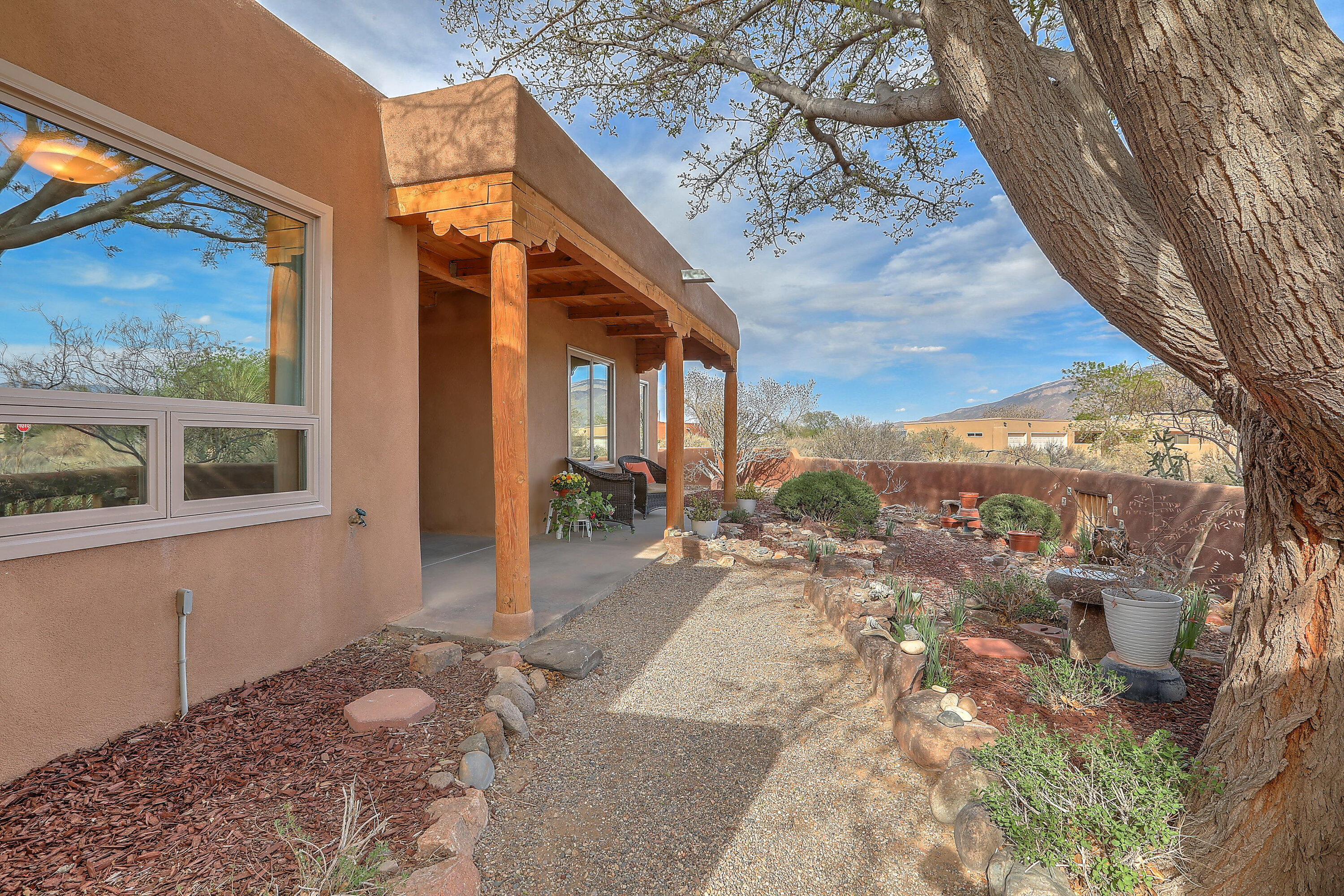 118 Mikaela Road, Corrales, New Mexico image 4