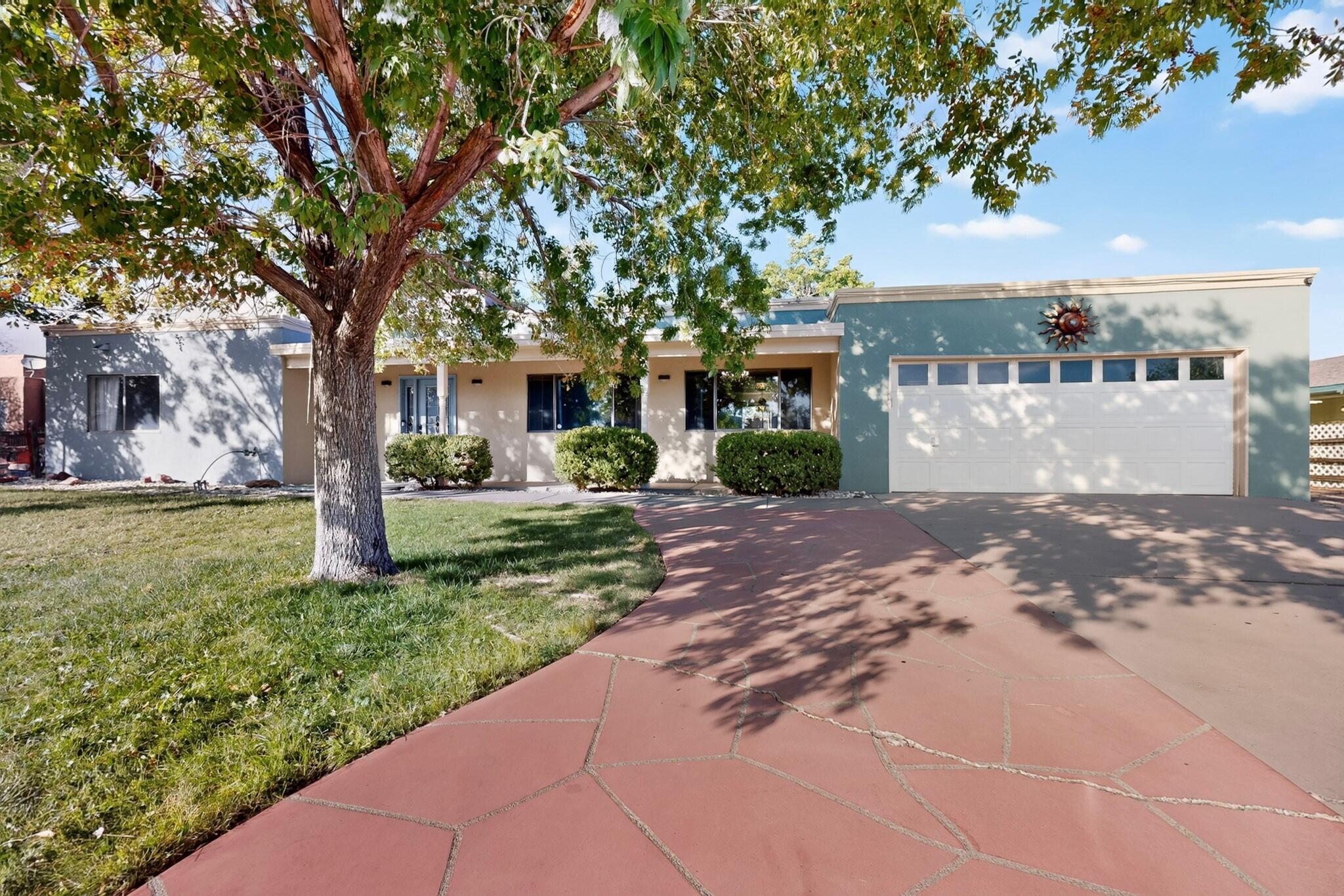 5504 Palomino Drive NW