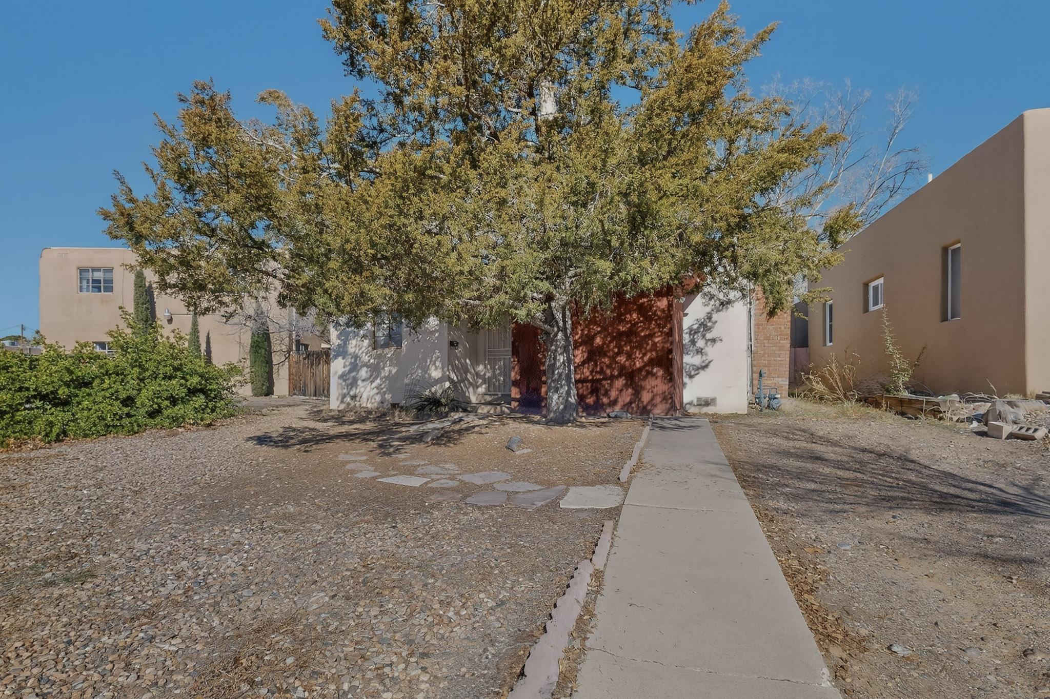 3705 Campus Boulevard NE