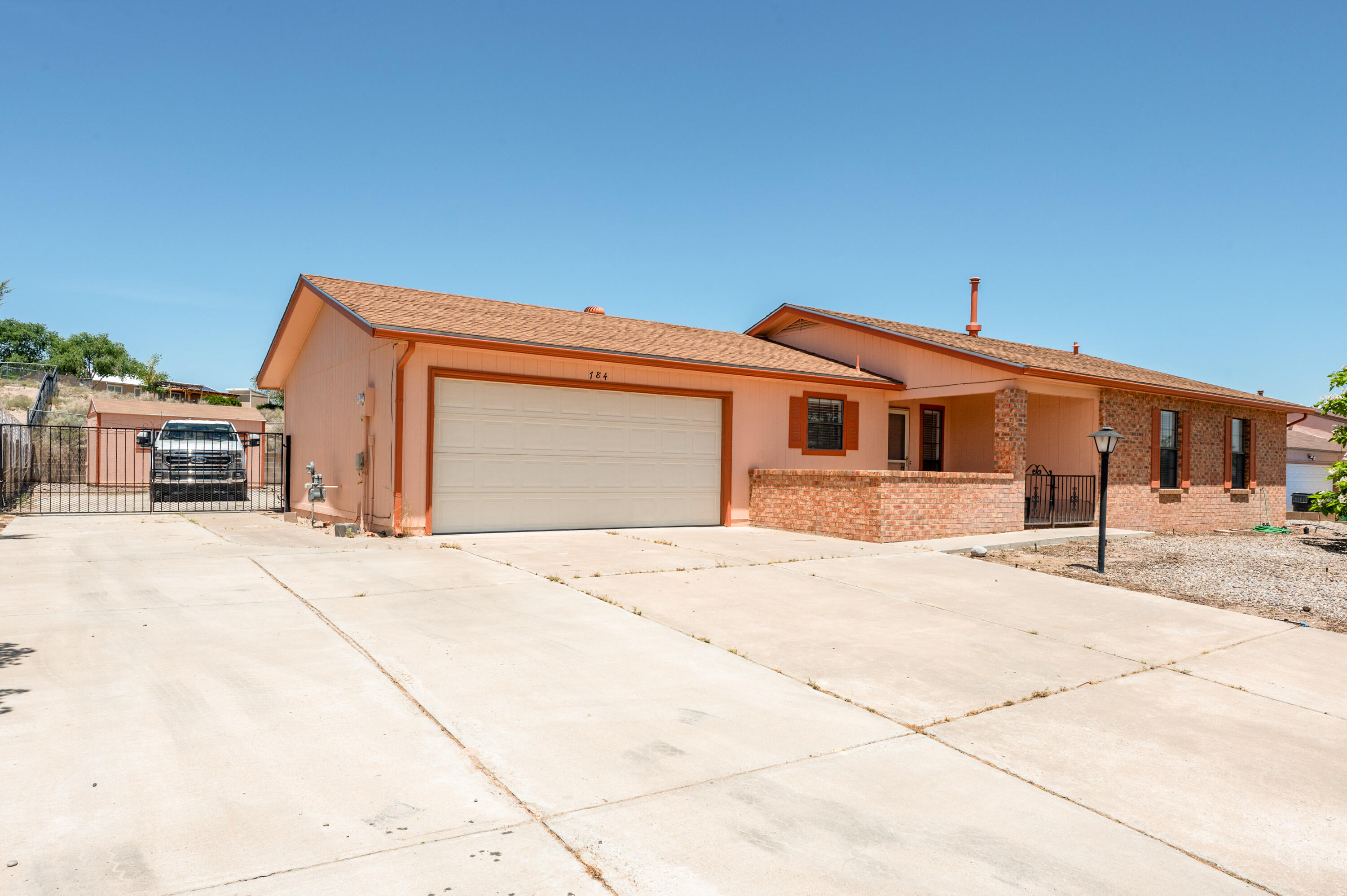 784 Hood Road, Rio Rancho, New Mexico image 1