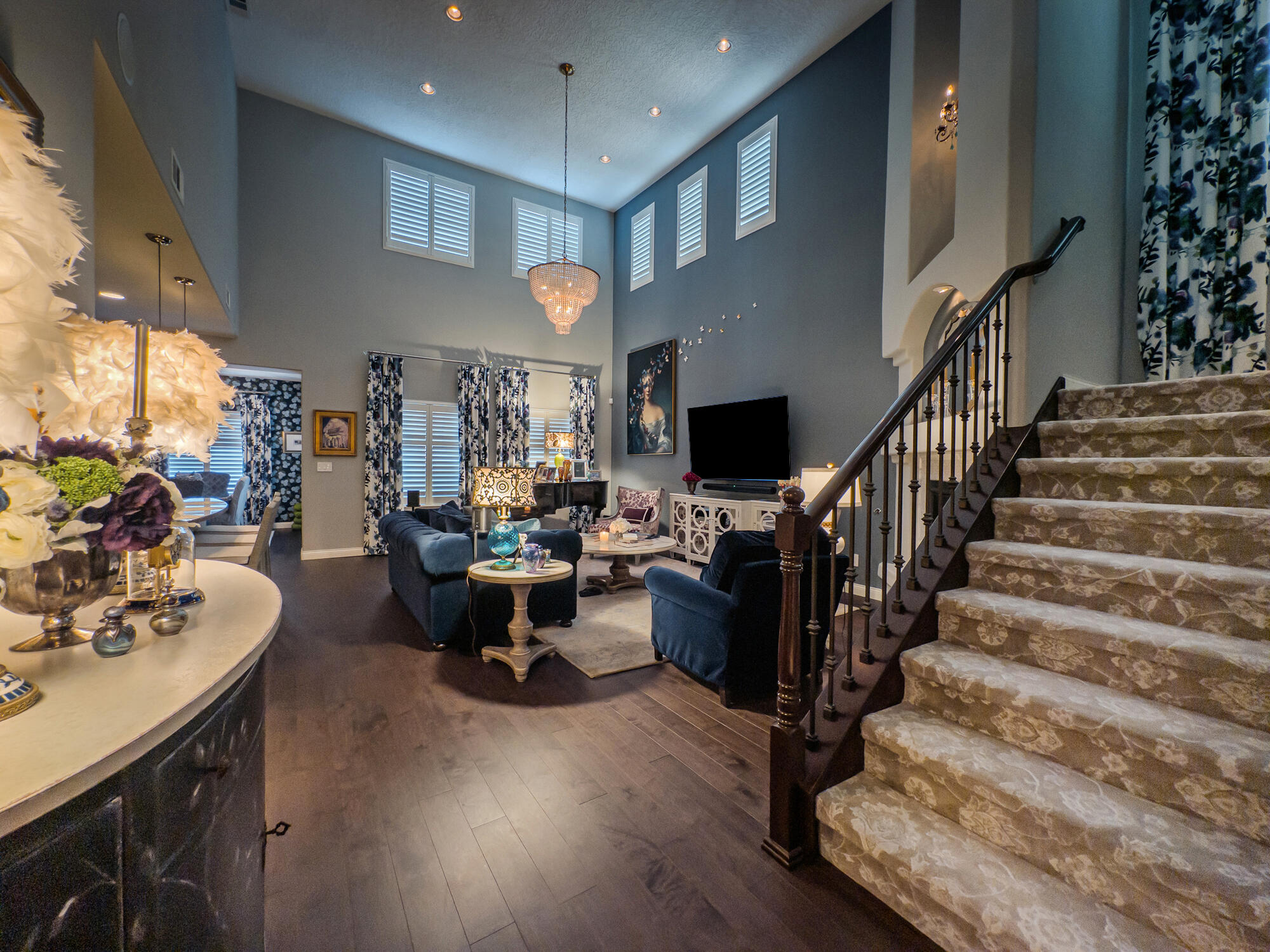 438 Palo Alto Drive NE