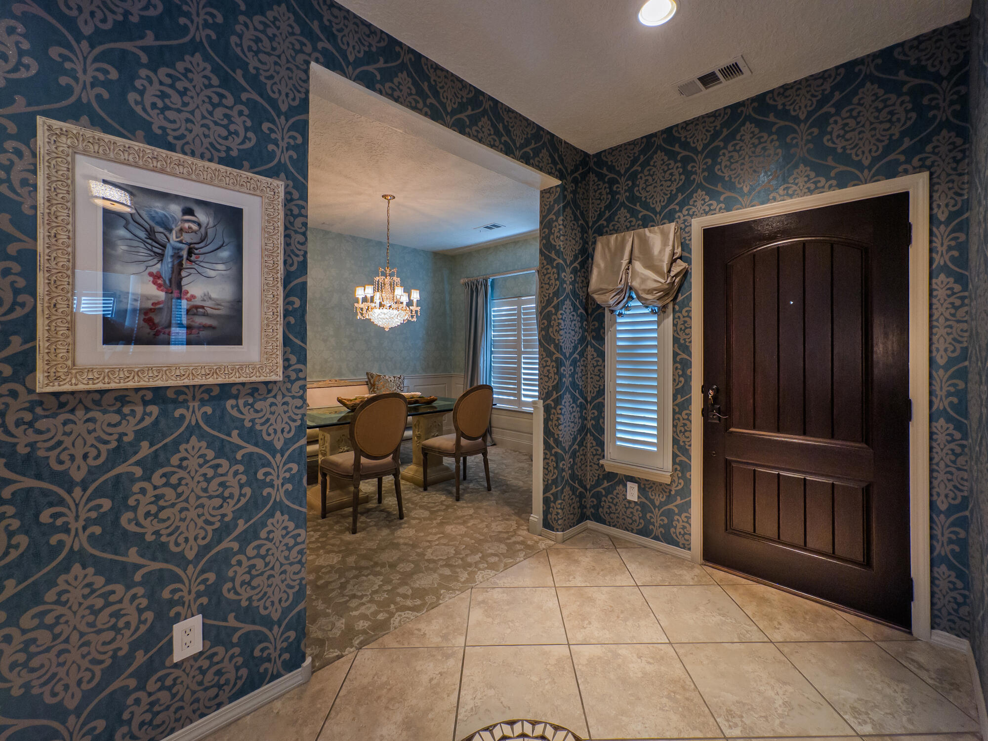 438 Palo Alto Drive NE