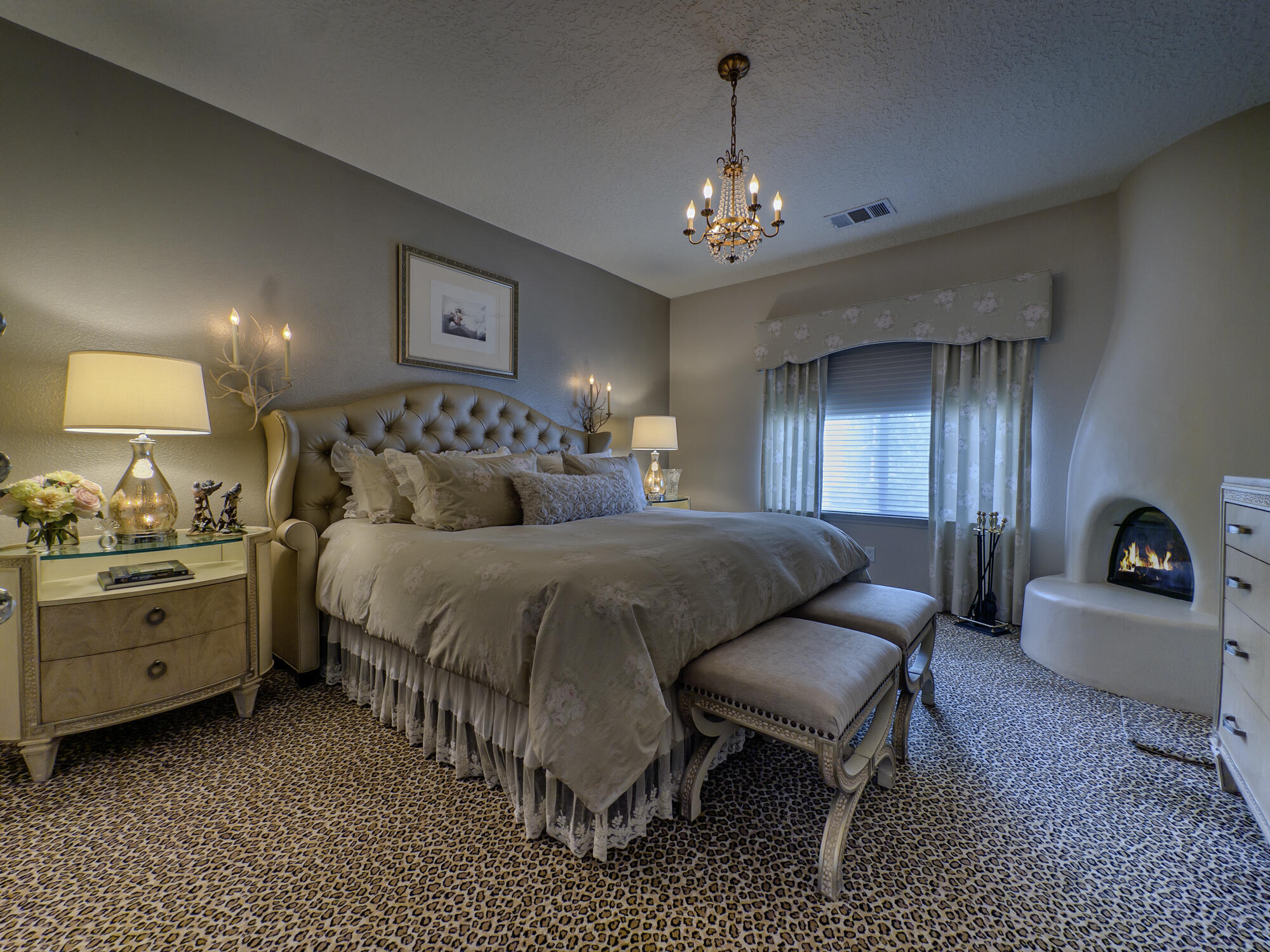 438 Palo Alto Drive NE