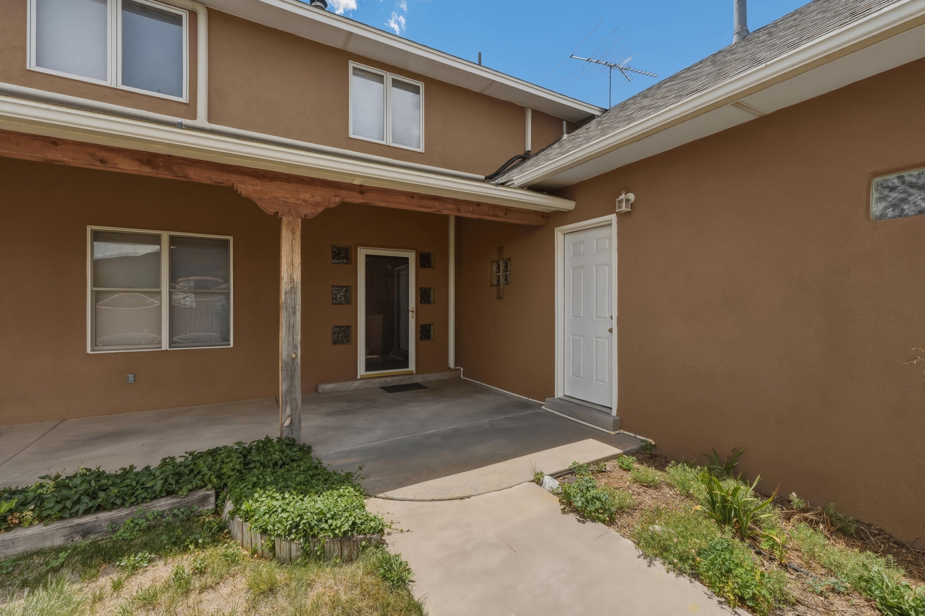 6 Hideaway Lane