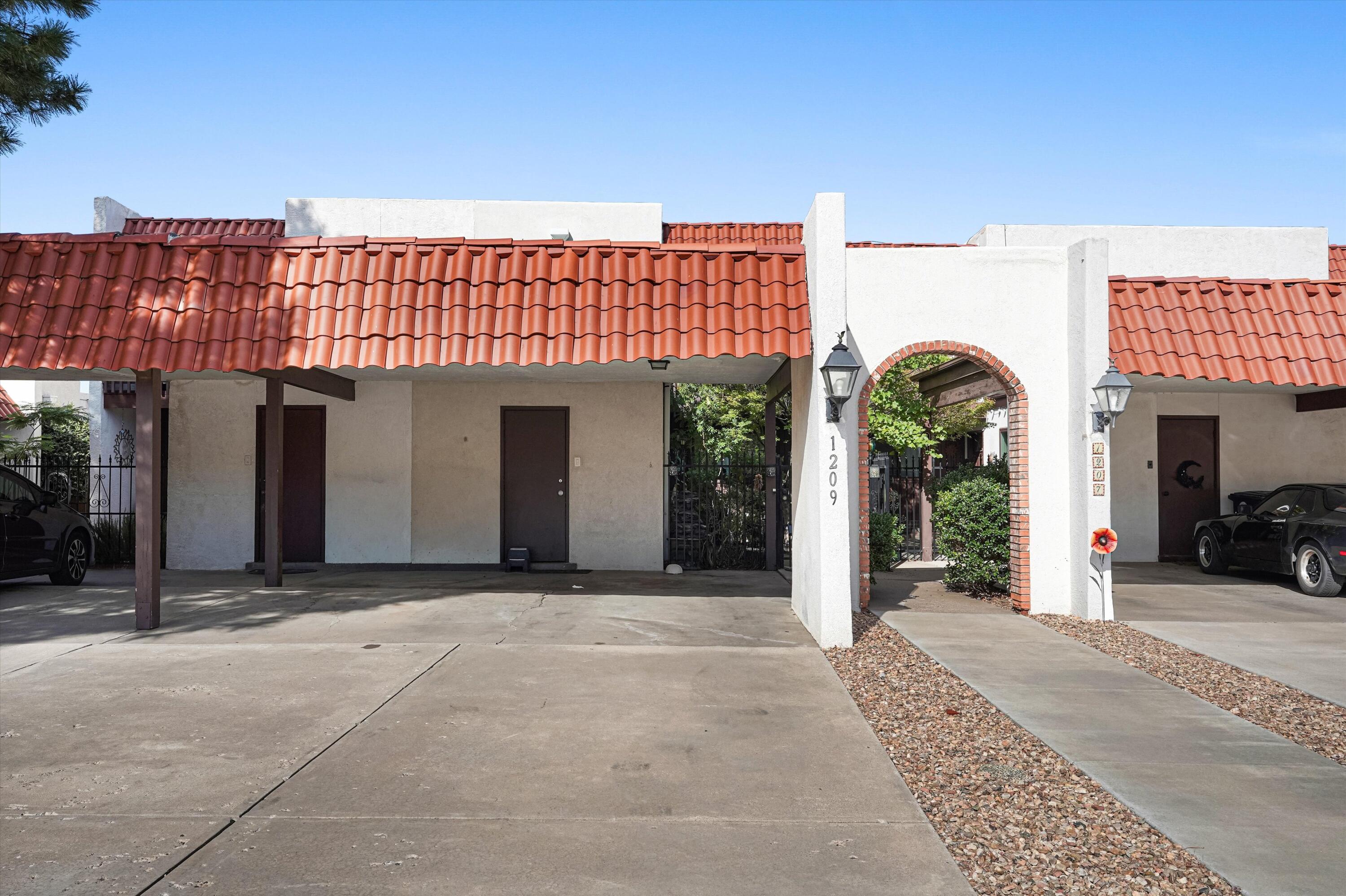 1209 Bernalillo Place SE