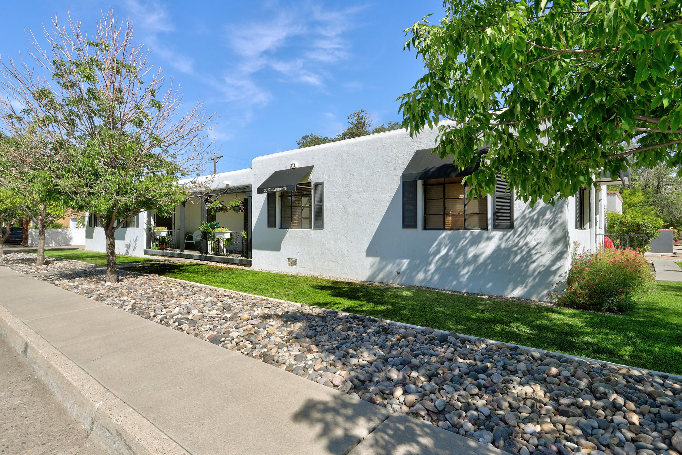401 Aliso Drive NE