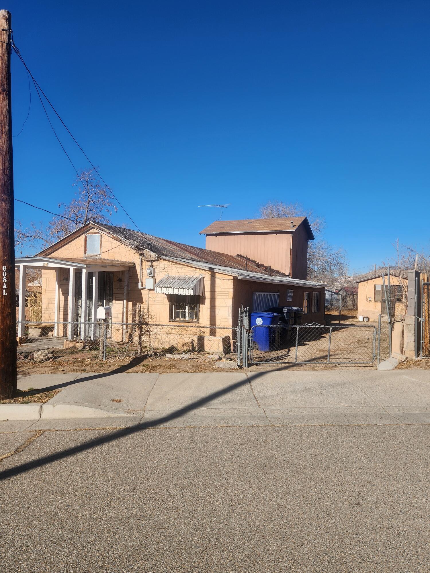 609 Page Avenue, Albuquerque, New Mexico image 2