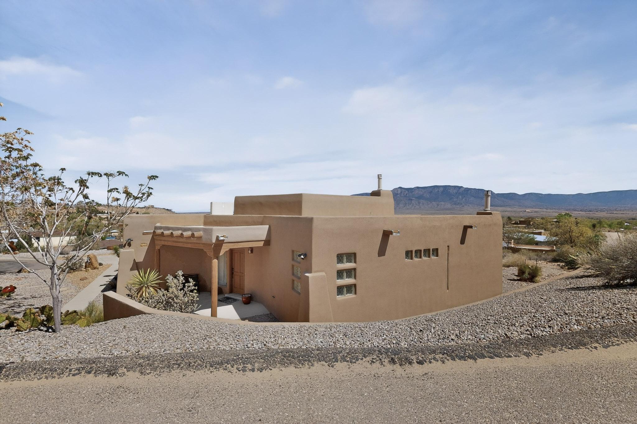 400 Paseo De Corrales