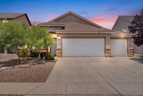 Photo of 2105 Palenque Drive SE, Rio Rancho, NM 87124 (MLS # 1106957)