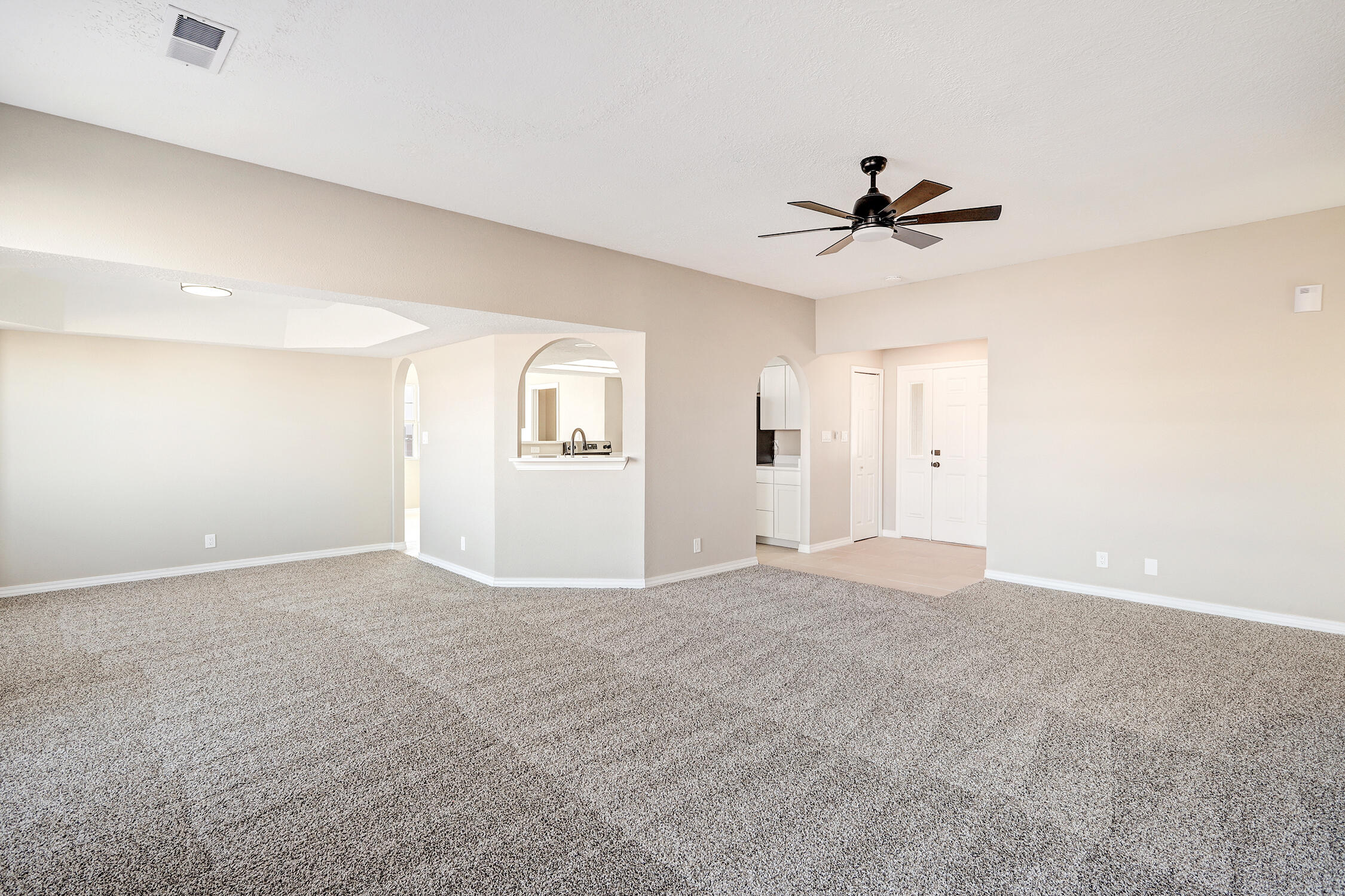 2365 Agua Fria Drive, Rio Rancho, New Mexico image 4