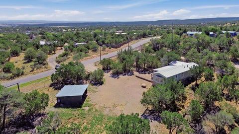Mobile Home For Sale - 4038 Martinez Road<br/> Edgewood, NM 87015