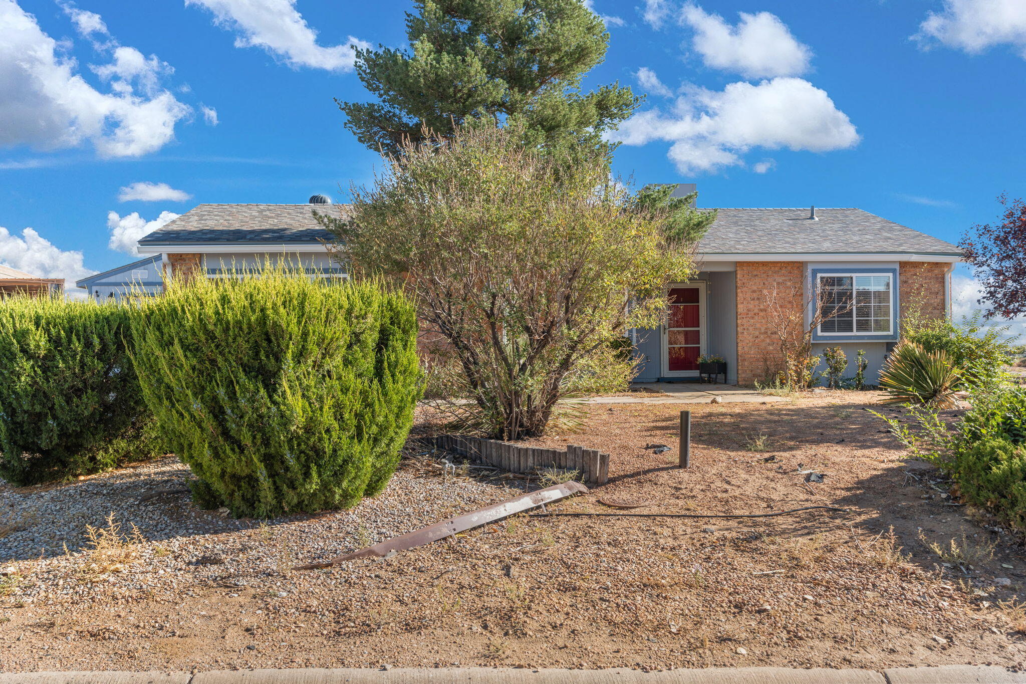 564 Apache Loop, Rio Rancho, New Mexico image 1