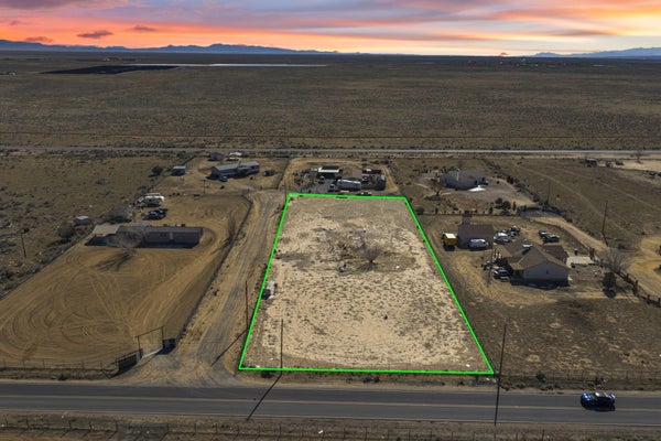 98 VAN CAMP BLVD, LOS LUNAS, NM 87031 - Image 555e7a2e4cf45f94e7cdb71abc382bb5/2569303428