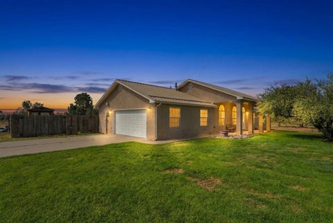 Photo of 15 Fence Post Drive, Moriarty, NM 87035 (MLS # 1110902)