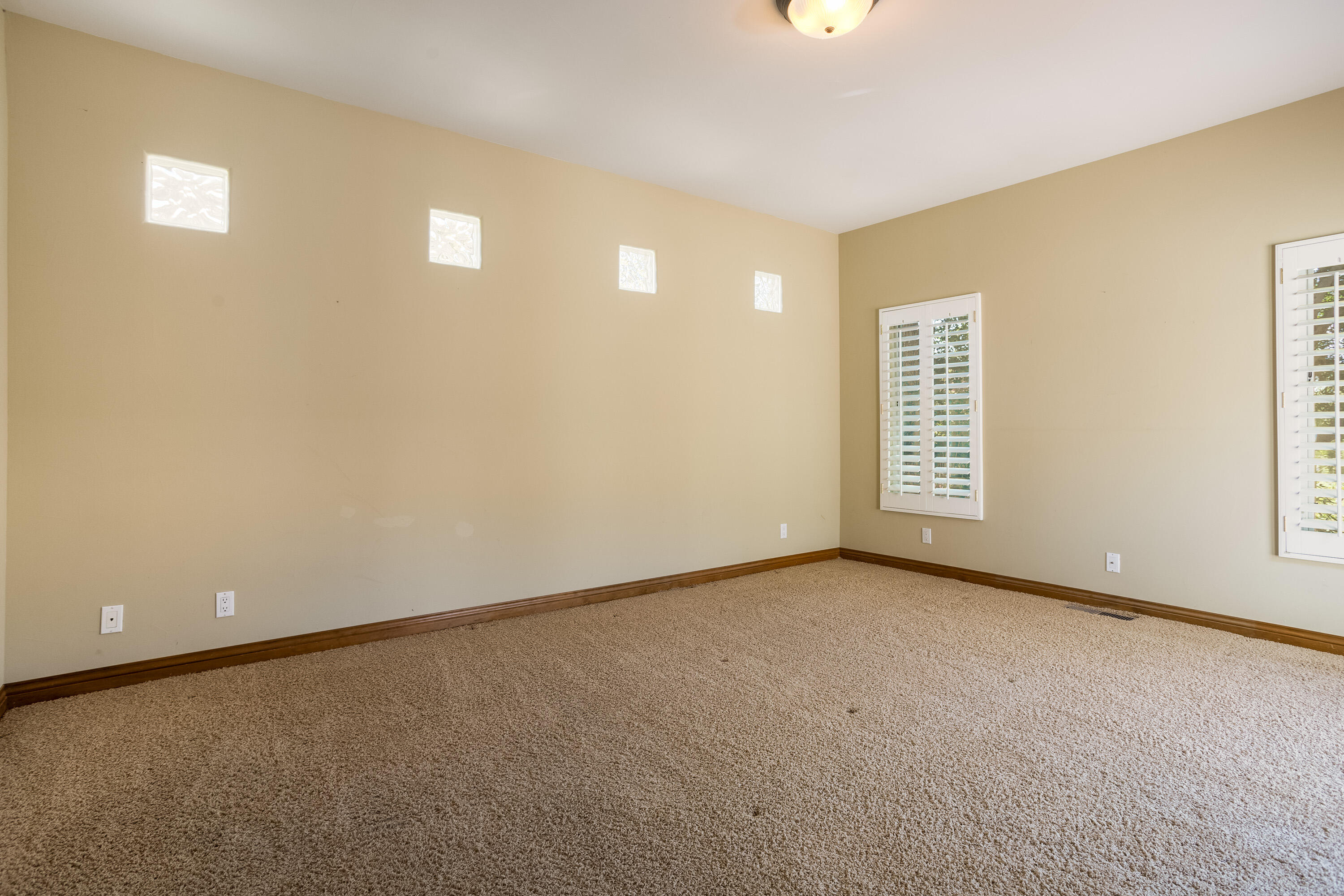 Photo 43 of 51 of 12450 Crested Moss Road NE house