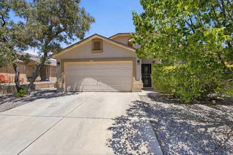Homes For Sale - 9827 Sun Chaser Trail<br/> Albuquerque, NM 87121