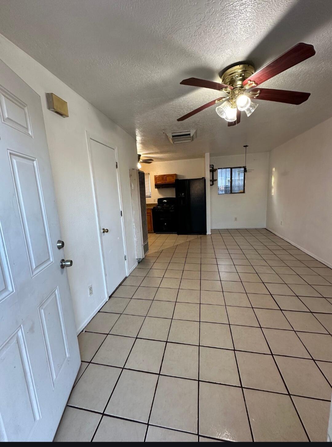 1423 Edith Boulevard SE