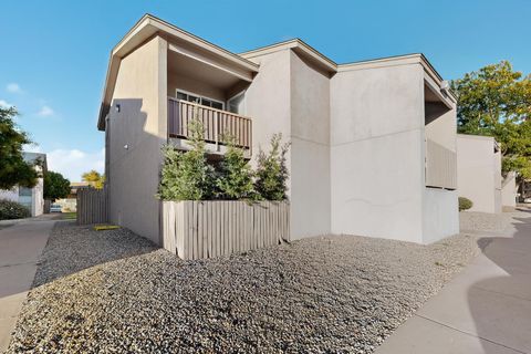 Photo of 4601 Carlisle Boulevard NE #C1, Albuquerque, NM 87109 (MLS # 1093423)