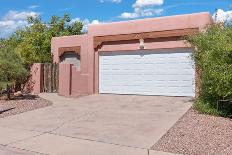 Photo of 7535 Via Tranquilo SW, Albuquerque, NM 87121 (MLS # 1092381)