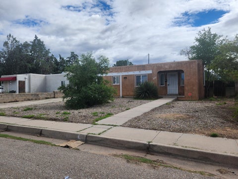 Homes For Rent - 8110 Roma Avenue<br/> Albuquerque, NM 87108