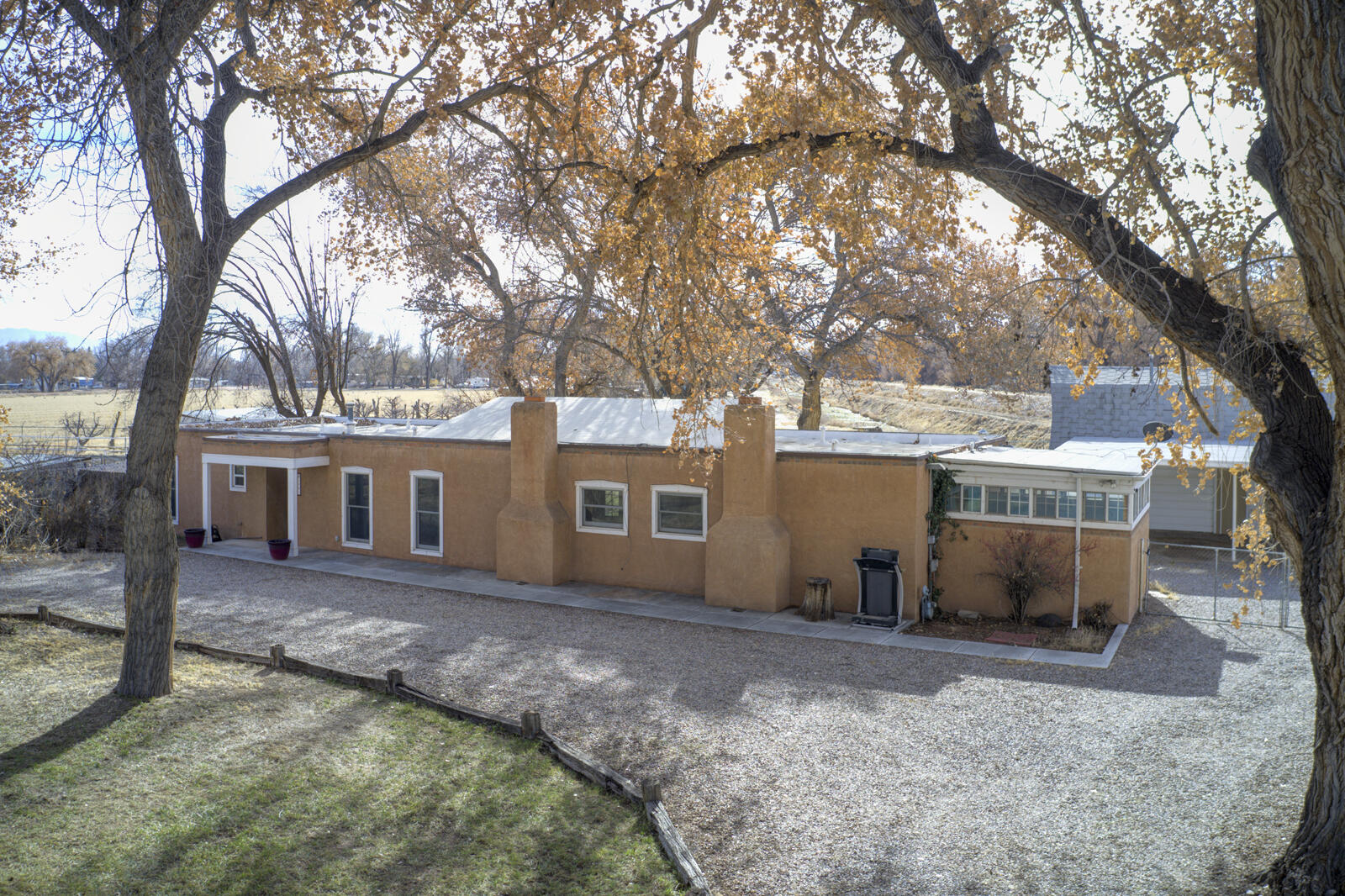 1405 Pearl Loop, Bosque Farms, New Mexico image 5