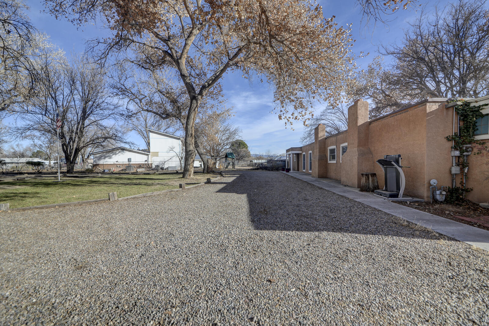 1405 Pearl Loop, Bosque Farms, New Mexico image 32