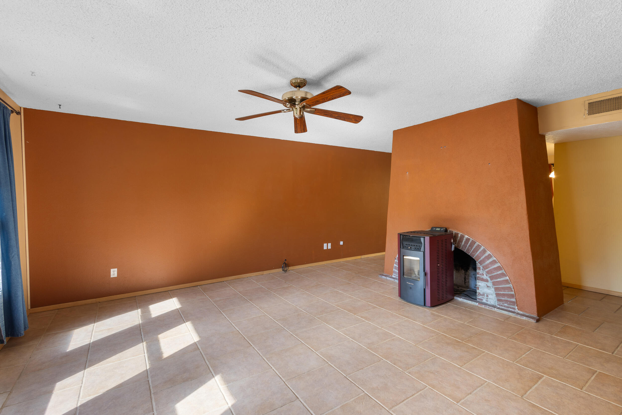 6596 Sahchu Street, Cochiti Lake, New Mexico image 4