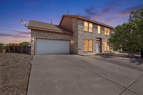 Photo of 7 Willow Trace Trce, Los Lunas, NM 87031 (MLS # 1108494)