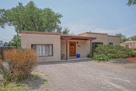 Photo of 6809 Vermejo Drive NW, Albuquerque, NM 87107 (MLS # 1108805)