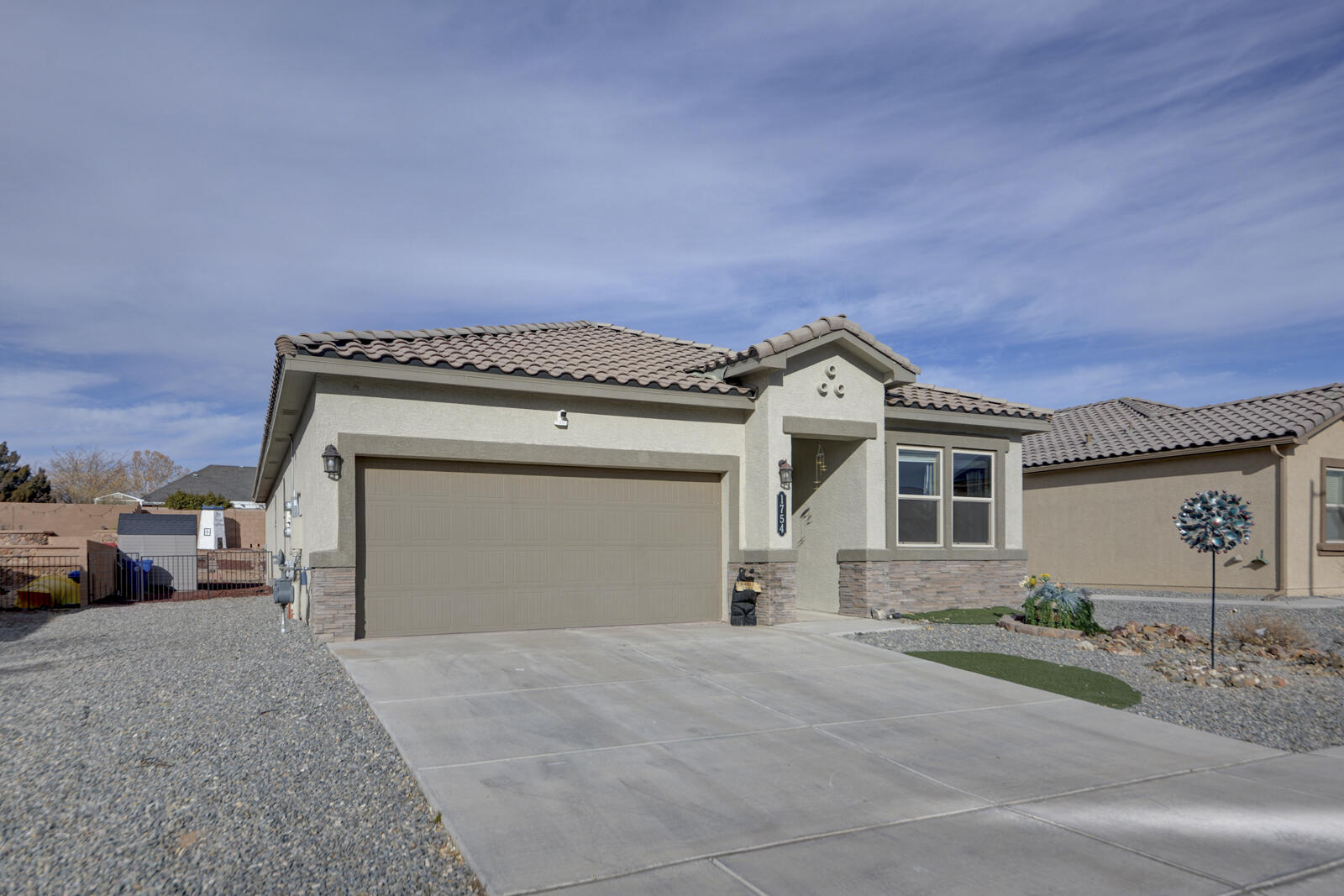 1754 Valle Vista Road, Los Lunas, New Mexico image 1