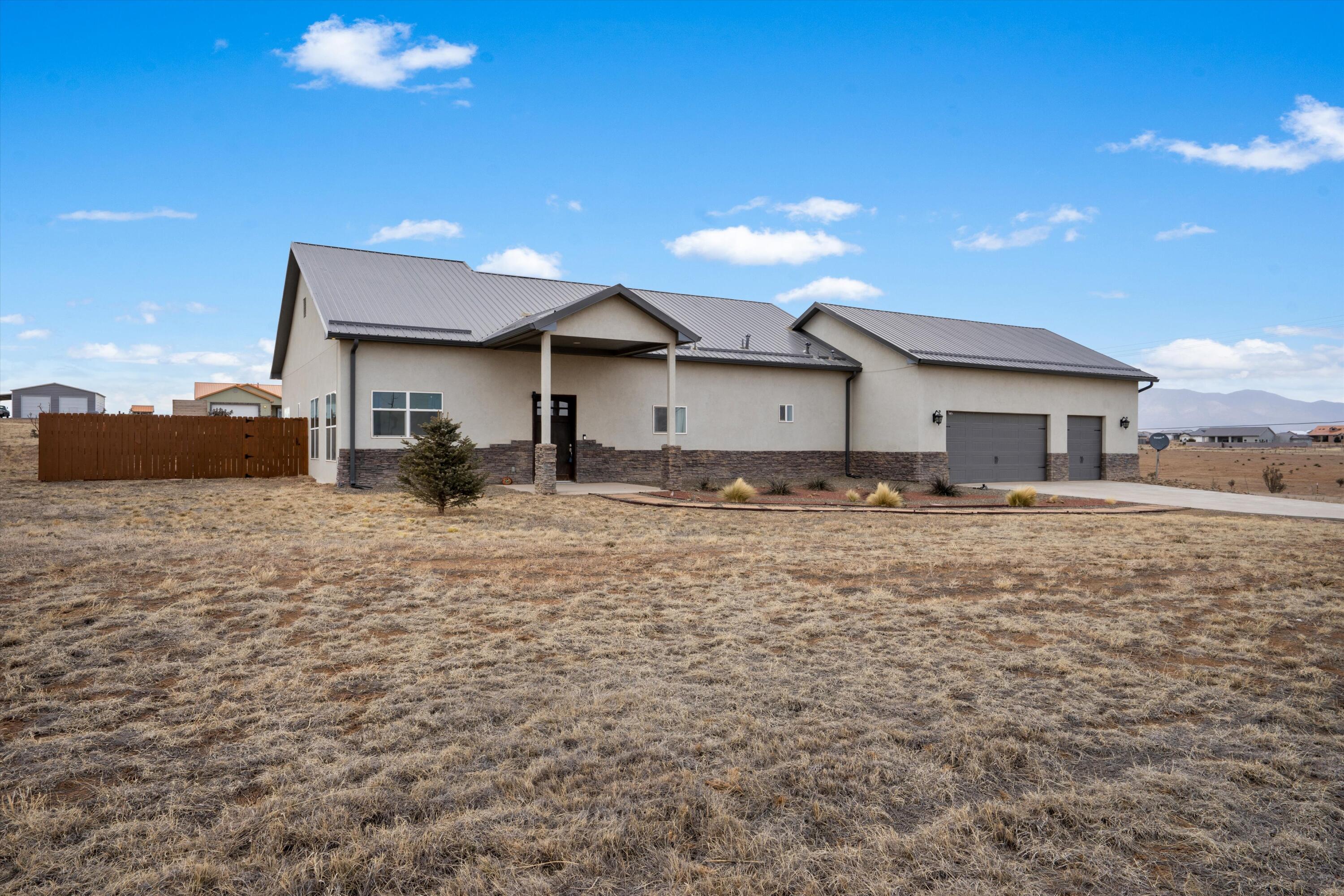 2 Hayward Court, Edgewood, New Mexico image 1