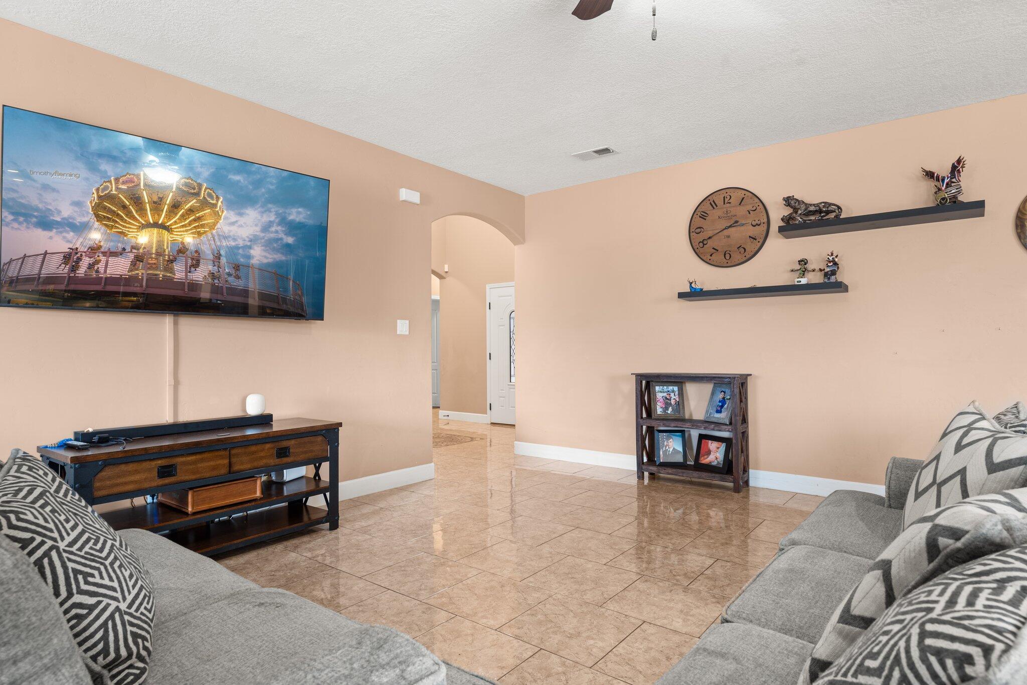 10 Kennedy Drive, Los Lunas, New Mexico image 8
