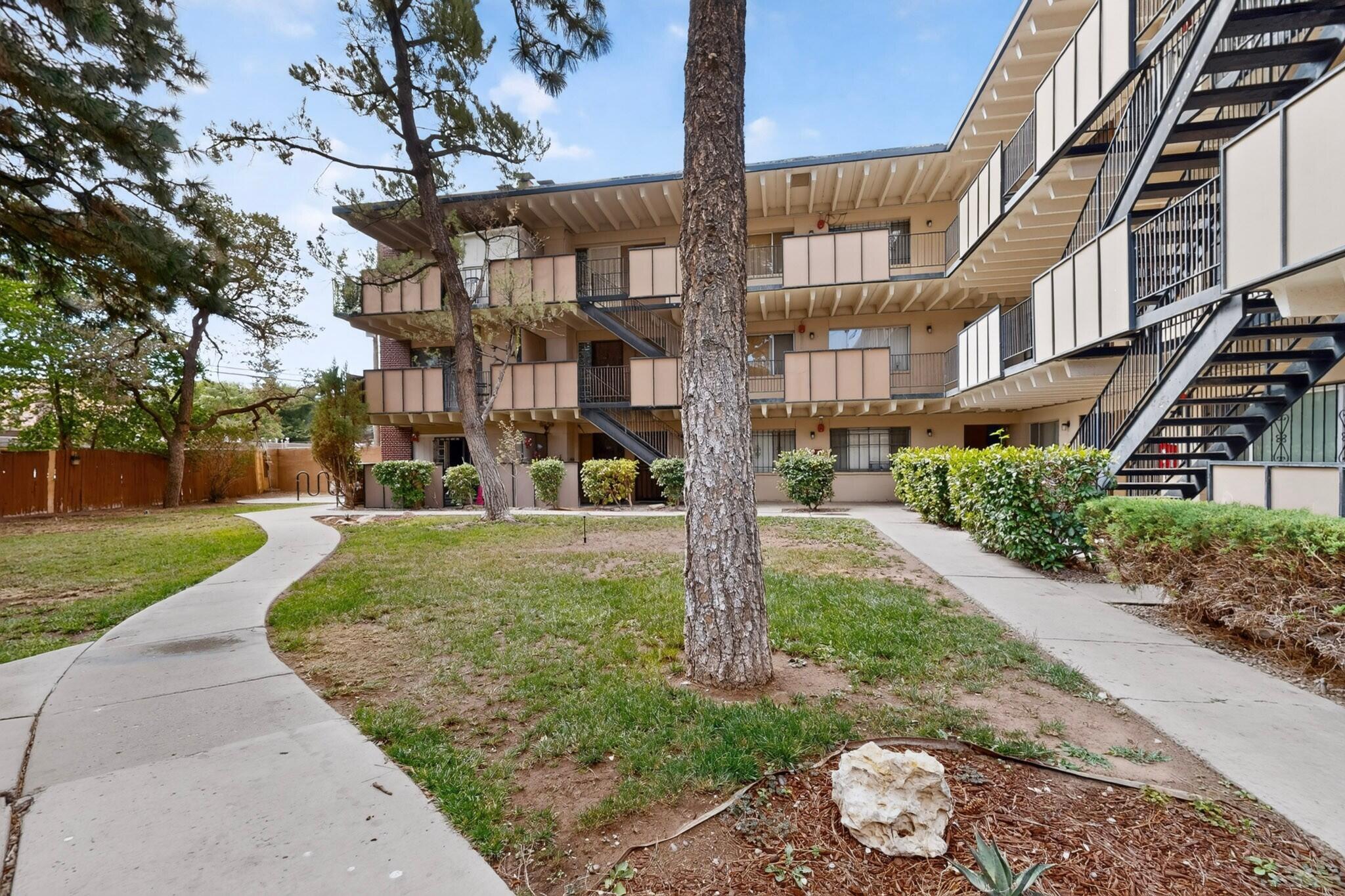 1100 Alvarado Drive SE APT 202