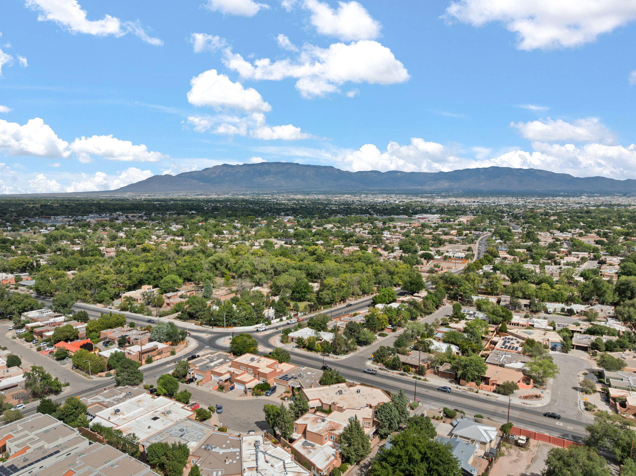 3001 COLONNADE Court NW