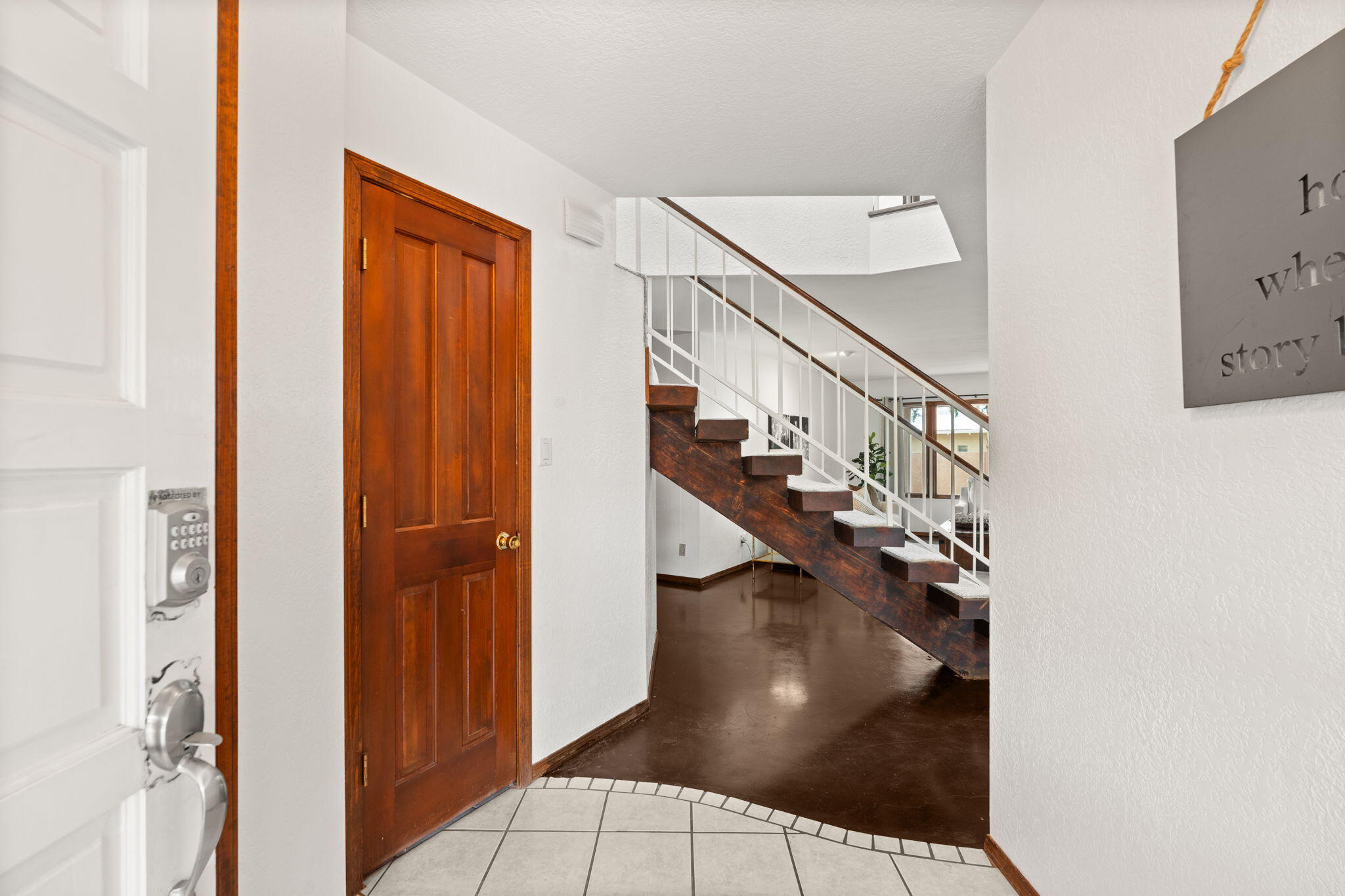 3001 COLONNADE Court NW