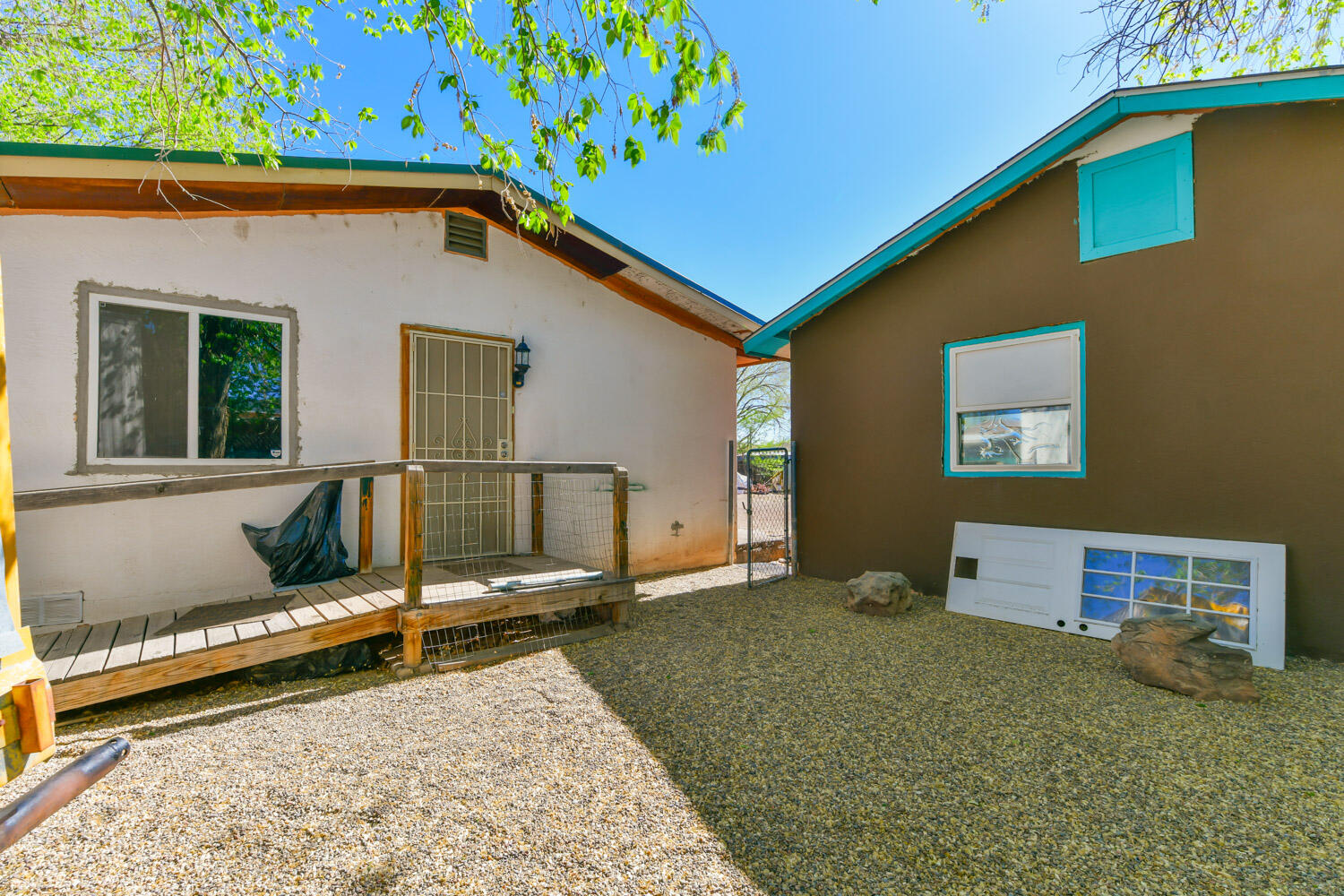 662 & 668 Avenida Perea, Bernalillo, New Mexico image 1