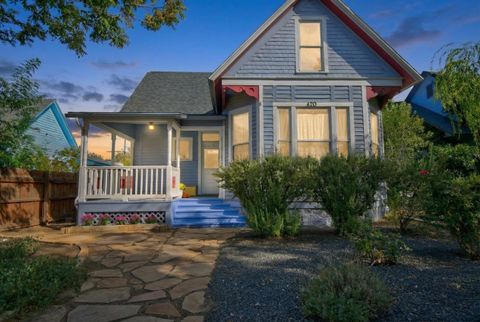 Photo of 420 Edith Boulevard SE, Albuquerque, NM 87102 (MLS # 1101331)