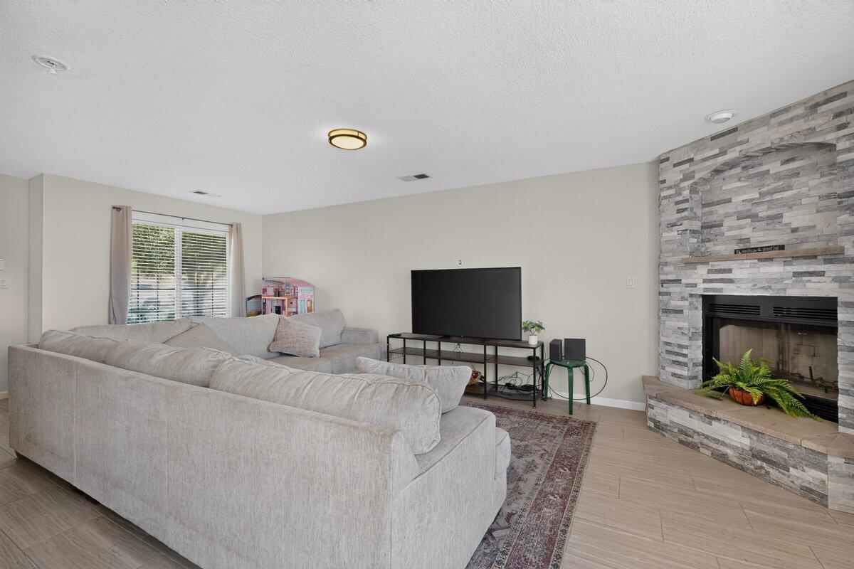 2304 Kafka Place NW