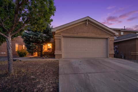 Homes For Sale - 7443 Snowy Egret Place<br/> Albuquerque, NM 87114