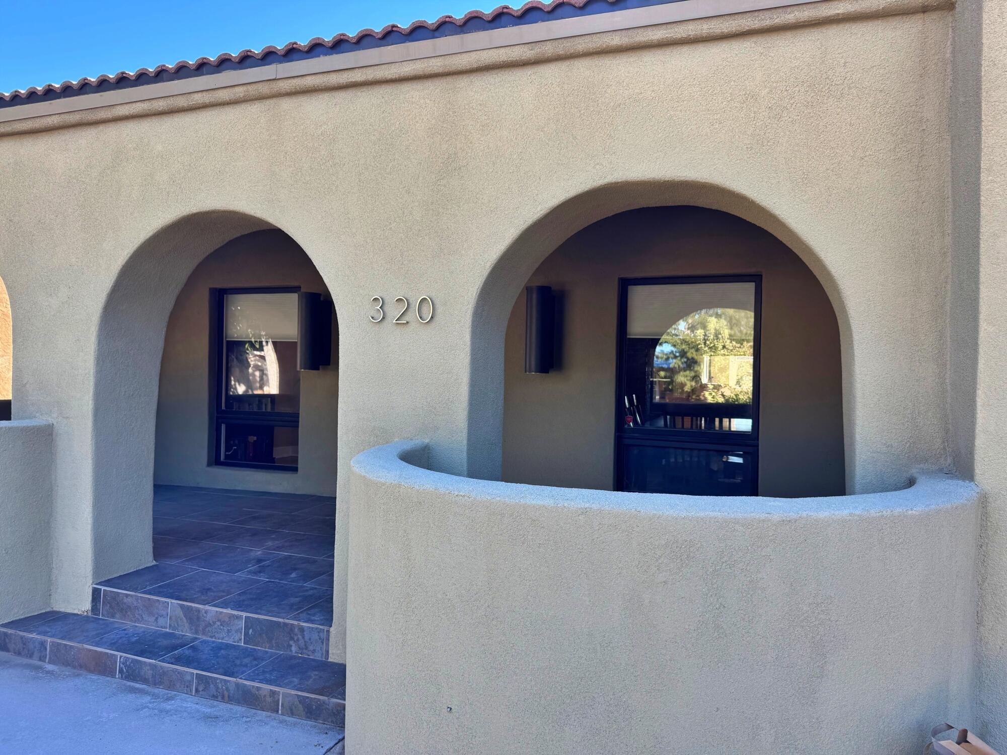 320 Amherst Drive NE