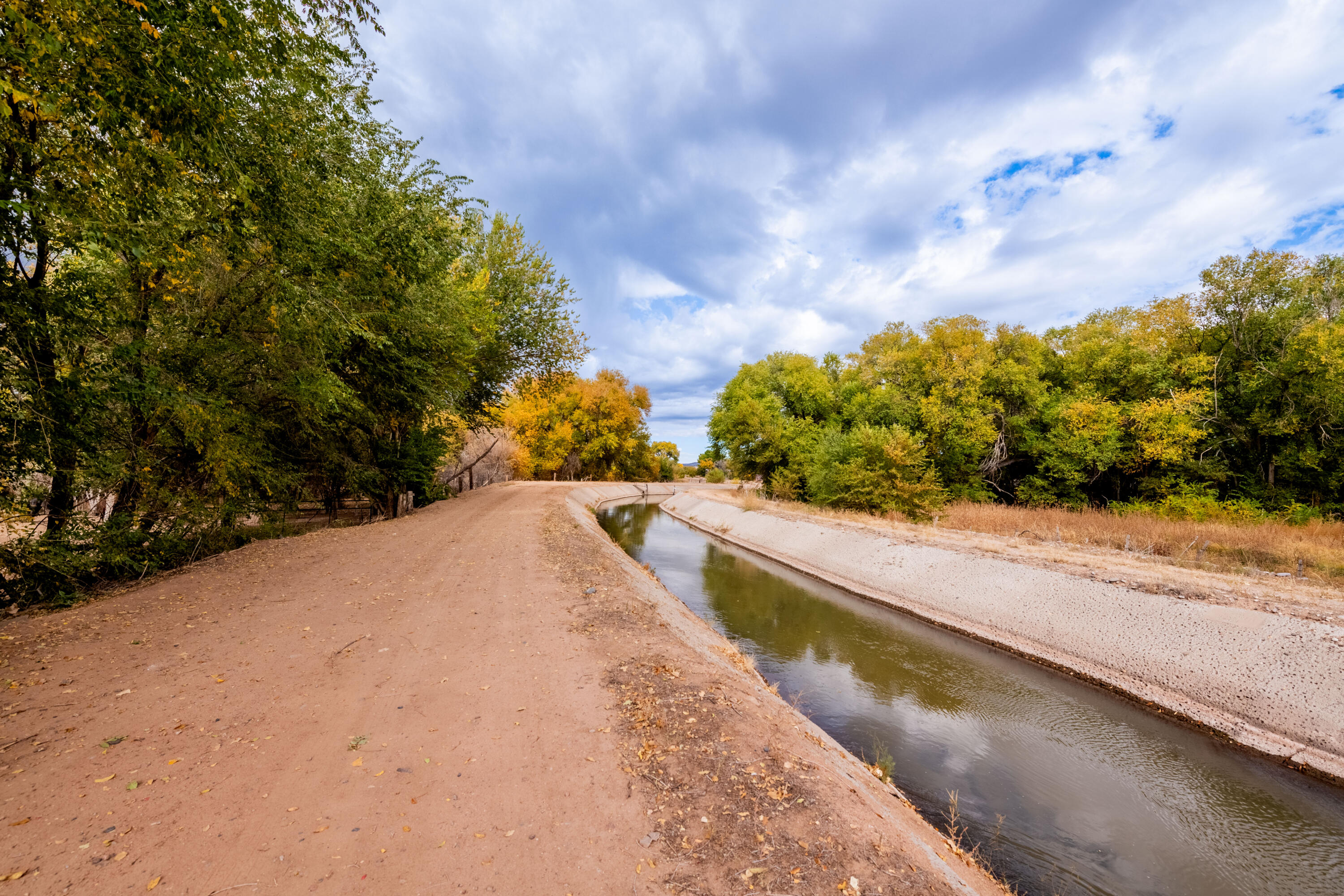 000 Cochiti E Side Main Canal, Pena Blanca, New Mexico image 2