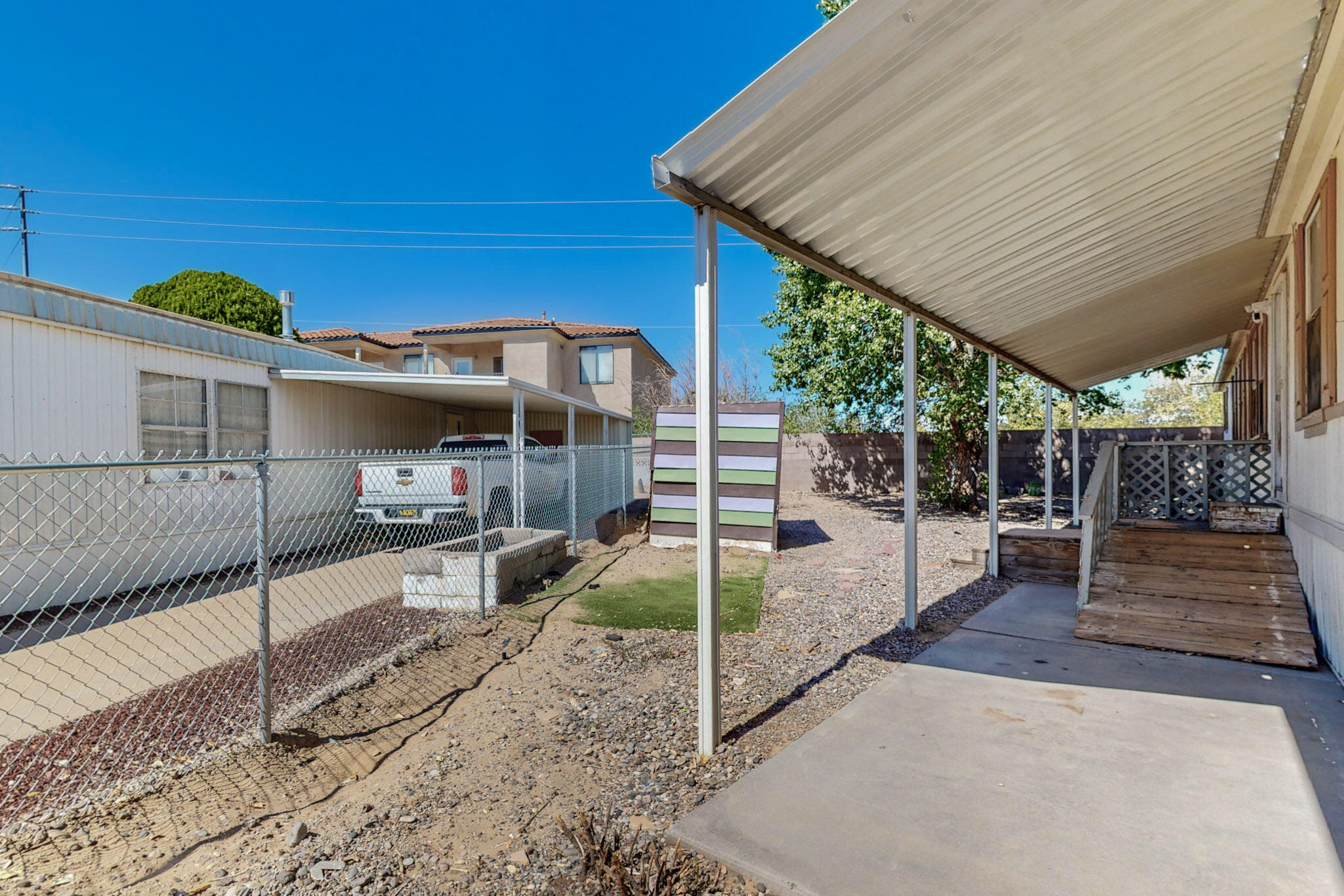 204 Buena Vista Court, Rio Rancho, New Mexico image 2