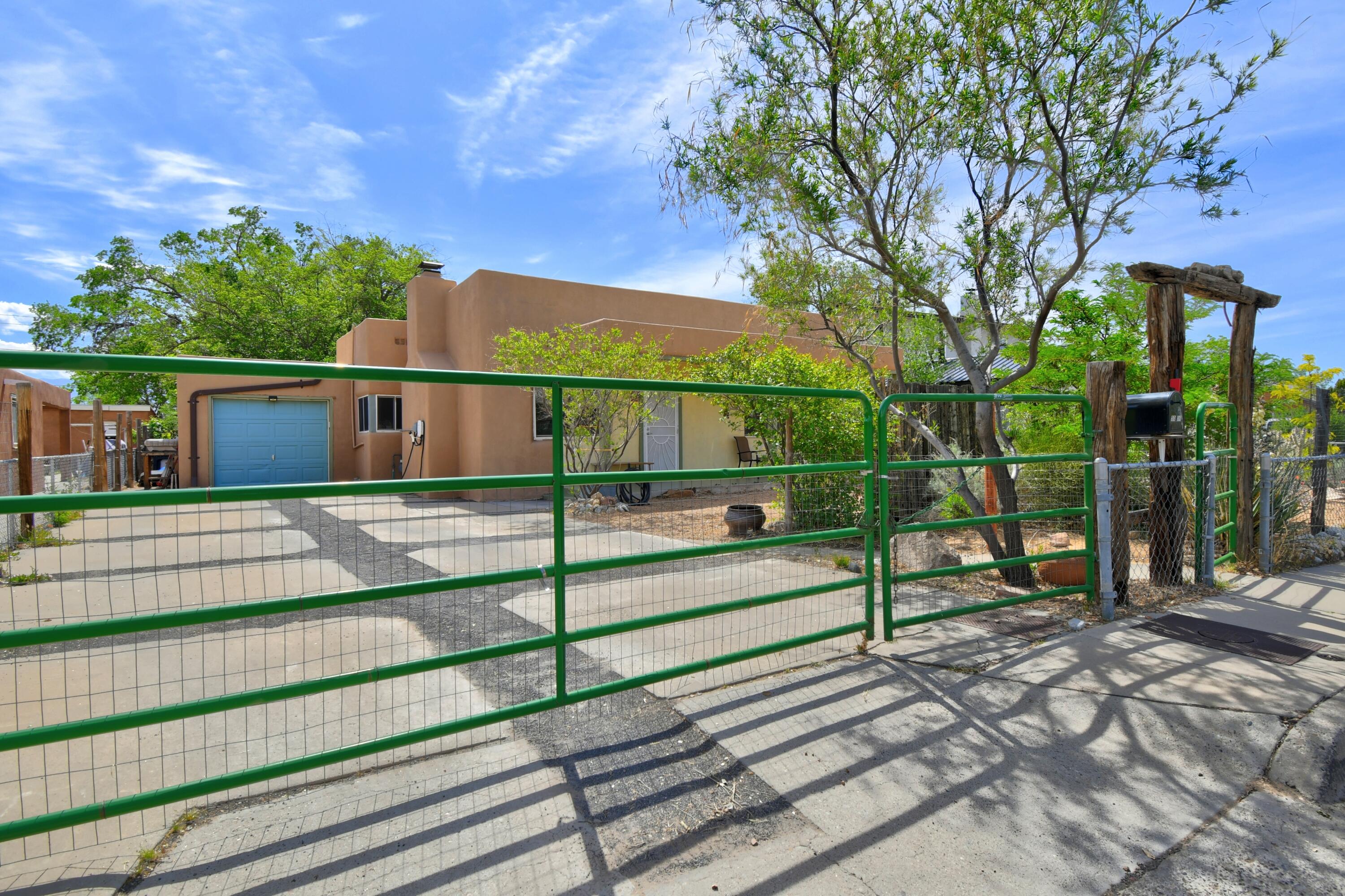 5006 La Cienega Street, Albuquerque, North Carolina image 2