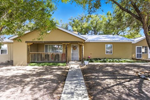 Photo of 19607 HIGHWAY 314, Belen, NM 87002 (MLS # 1092366)