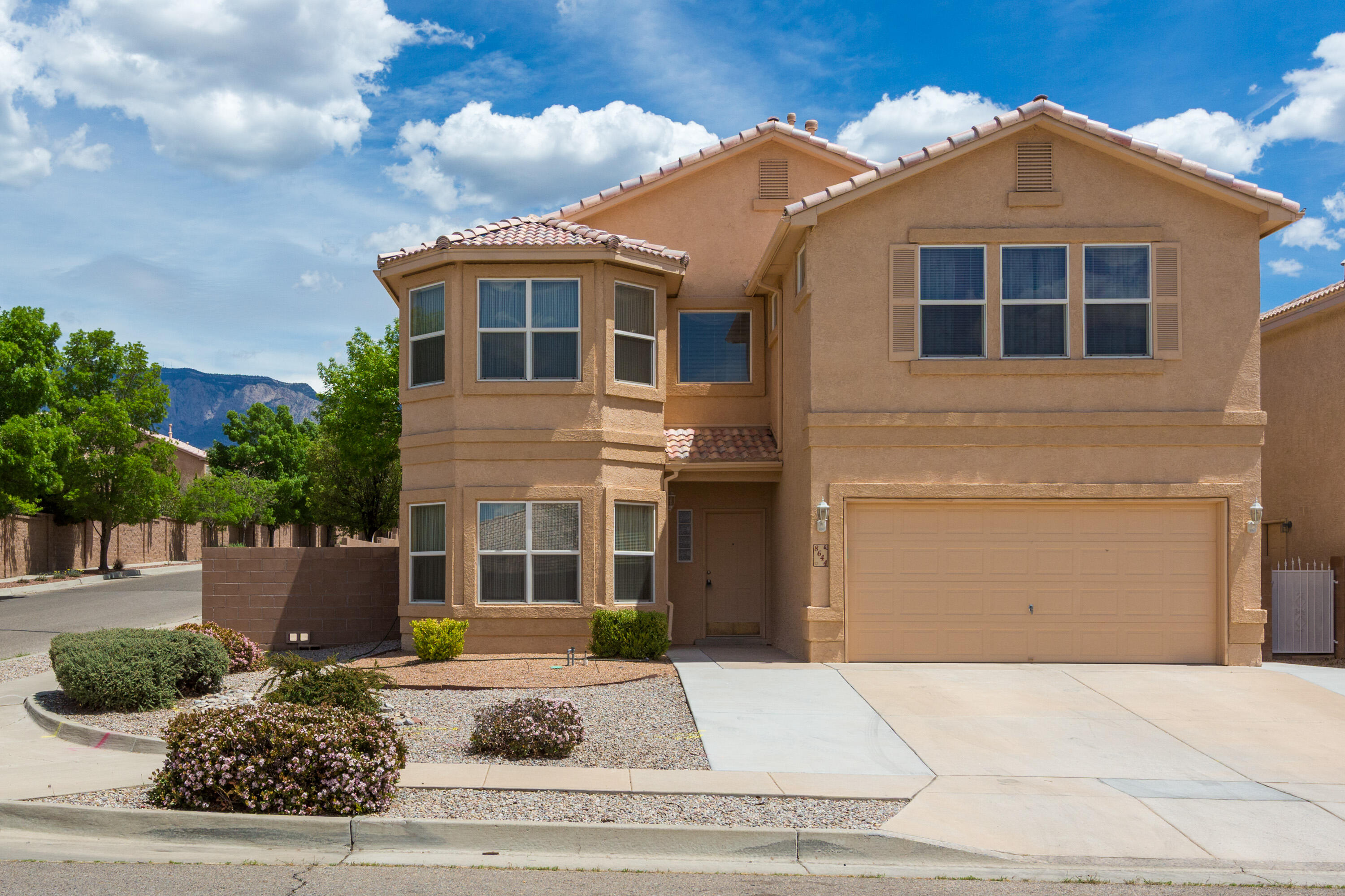 8644 Bluff Springs Drive, Albuquerque, New Mexico image 2