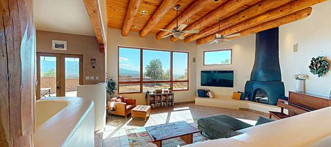 Photo of 6021 DEL CARMEN Drive NE, Rio Rancho, NM 87144 (MLS # 1082366)