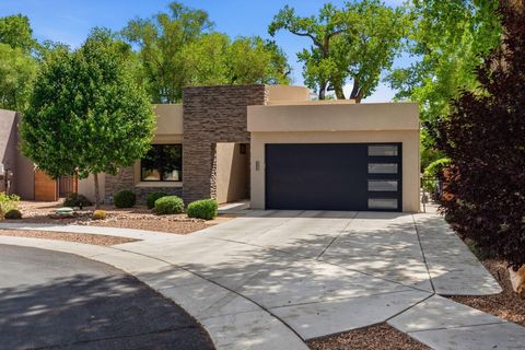 Photo of 2700 Puerta Del Bosque Lane, Albuquerque, NM 87104 (MLS # 1101874)